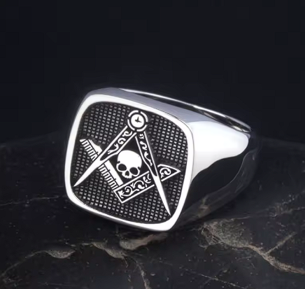 Master Mason Blue Lodge Ring - Signet Skull Square & Compass 925 Sterling Silver - Bricks Masons