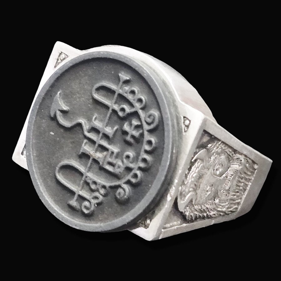 Demon Ring 32 KING ASMODAY 72 Demons Lesser Key of Solomon Goetia In Silver 2.2 cm x 1.8 cm 18 Gr Art 1810 - Bricks Masons
