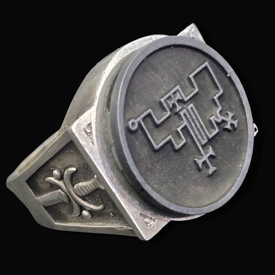 Demon Ring 47 DUKE VUAL 72 Demons Lesser Key of Solomon Goetia In Silver 2.2 cm x 1.8 cm 18 Gr Art 1825 - Bricks Masons
