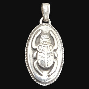Small Beetle Pendant in Silver 3 x 2 cm 5.3 g Art 927 - Bricks Masons