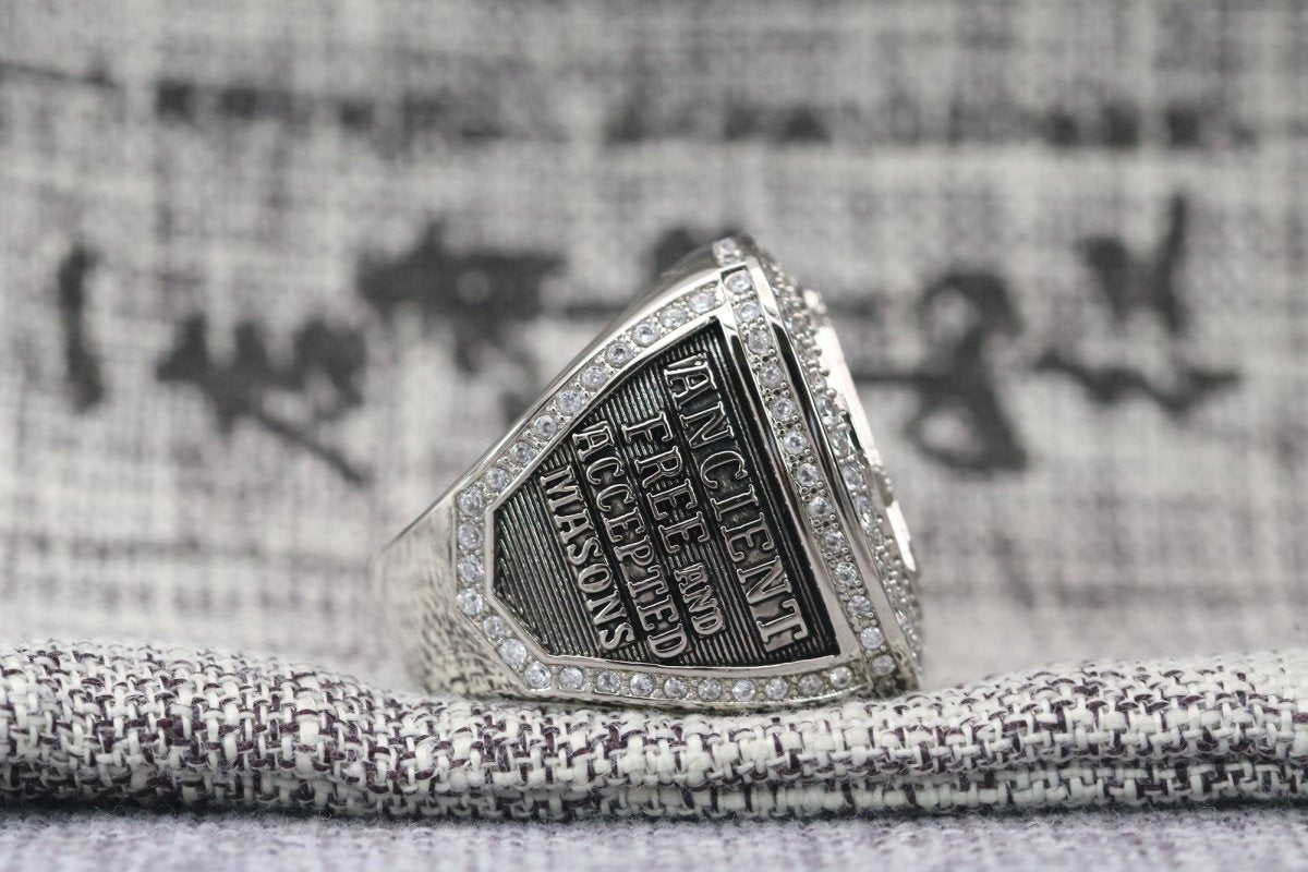 Master Mason Blue Lodge Ring - Sterling Silver Rhinestones With S&C - Bricks Masons