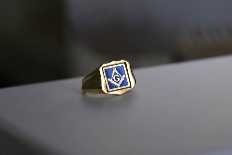 Master Mason Blue Lodge Ring - Solid Gold & Blue Enamel Swivel - Bricks Masons