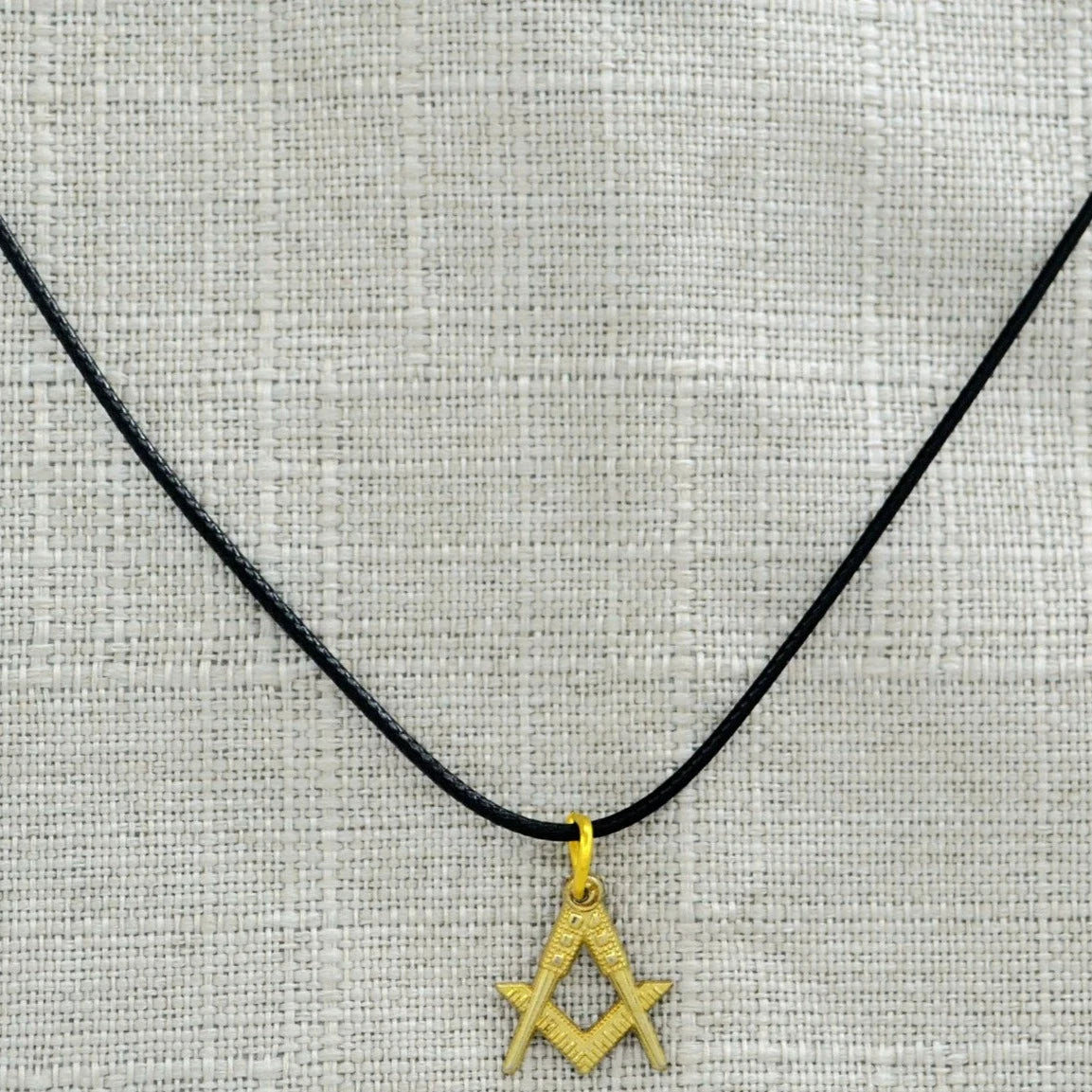 Master Mason Blue Lodge Necklace - Gold Plated Leather Chain Square & Compass Pendant - Bricks Masons