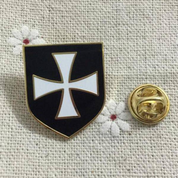 Knights Templar Commandery Lapel Pin - White Cross Black Shield