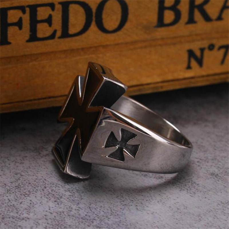 Knights Templar Commandery Ring - 25mm Stainless Steel Black Cross